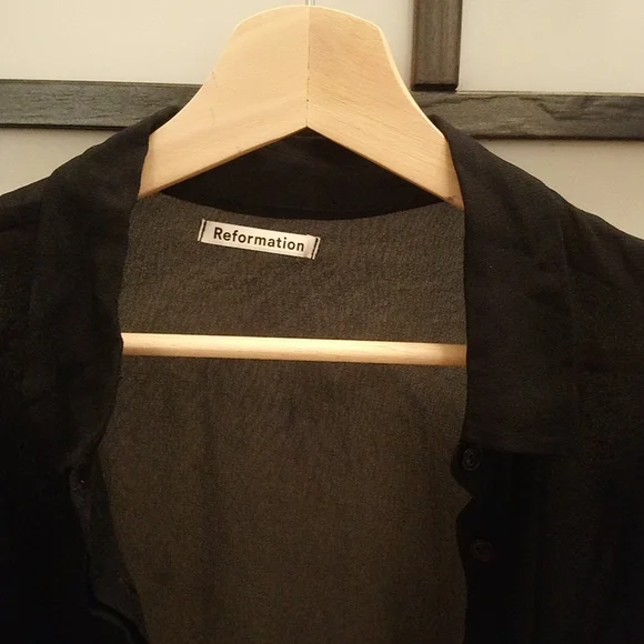 Violet top from Reformation - Picture 9 of 11